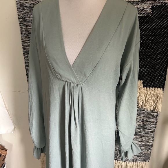 ASOS EDITION oversized midi dress with tiered hem in dusky blue size 6 - Picture 7 of 10